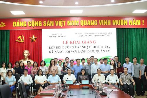 Khai giảng các lớp bồi dưỡng cập nhật kiến thức, kỹ năng đối với lãnh đạo, quản lý