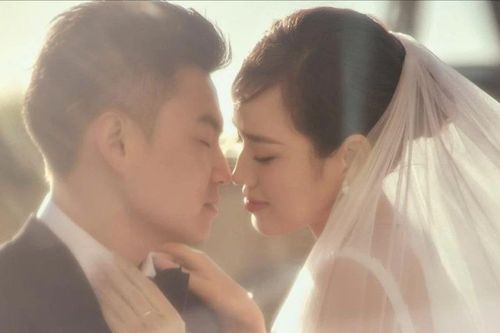 Hậu trường chụp ảnh cưới ở châu Âu của Đỗ Thị Hà và chồng Viết Vương
