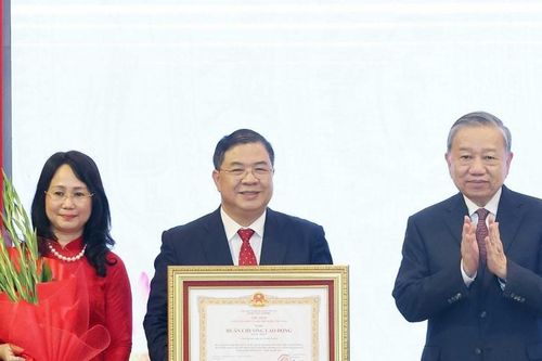 Tổng Bí thư Tô Lâm: Văn phòng Trung ương Đảng cần đóng vai 'nhạc trưởng'