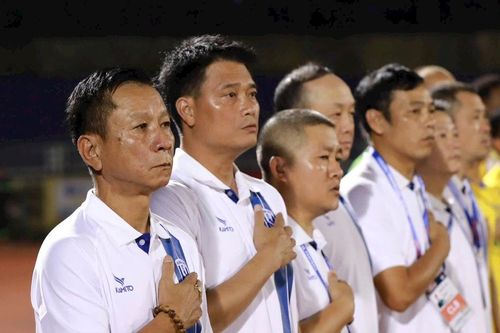 HLV Văn Sỹ Sơn hài lòng khi Sông Lam Nghệ An giữ được 1 điểm quý giá trước Công an Hà Nội