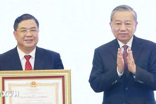 Tổng Bí thư dự Lễ kỷ niệm 95 năm Ngày truyền thống Văn phòng Trung ương Đảng