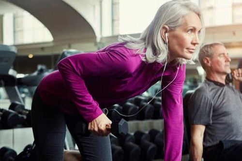 5 mẹo giúp bạn duy trì cơ bắp săn chắc kể cả khi đã ngoài 50 tuổi