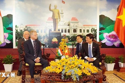 Chủ tịch Quốc hội Hungary Kover Laszlo thăm Thành phố Hồ Chí Minh