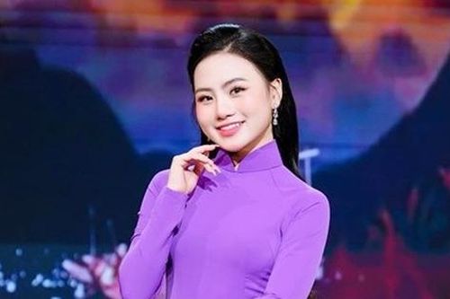 Ca sĩ Bảo Anh gây chú ý trong lễ ăn hỏi của Hoa hậu Đỗ Thị Hà