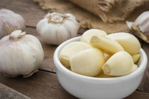Những người nên hạn chế ăn tỏi, biết mà tránh kẻo 'rước họa'