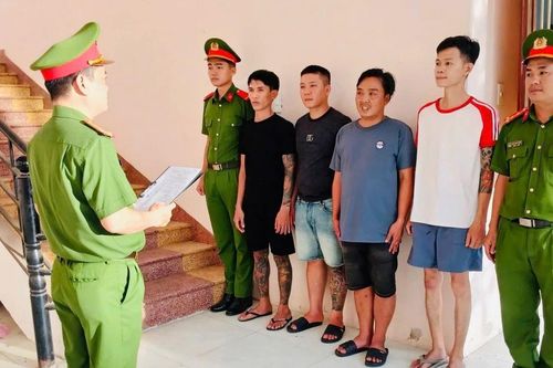 Công an tỉnh Gia Lai tạm giữ hình sự 4 đối tượng đánh bạc