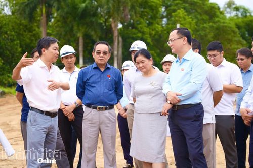 Phấn đấu đưa Dự án Đường giao thông liên vùng về đích đúng kế hoạch