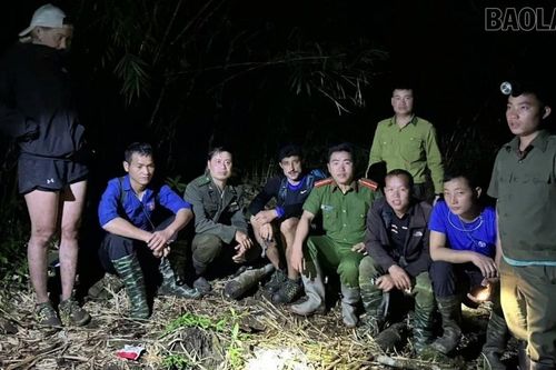 Lào Cai: Đã tìm thấy du khách nước ngoài bị lạc trong khu vực rừng đặc dụng
