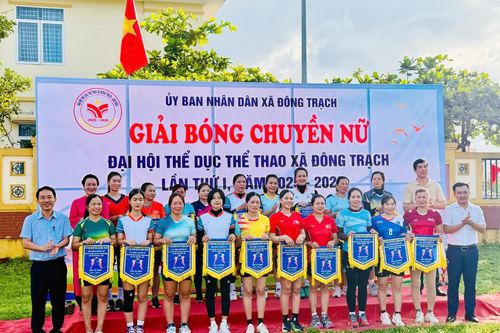 Khai mạc giải bóng chuyền nữ xã Đông Trạch lần I, năm 2025