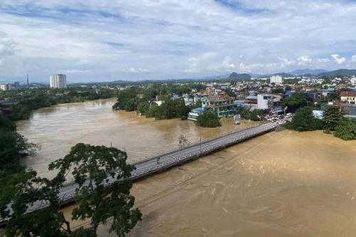 Thái Nguyên: Tạm cấm lưu thông để kiểm định kết cấu cầu Gia Bẩy sau trận lũ lịch sử