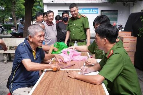 Công an phường Tây Thạnh: Đẩy mạnh tuyên truyền bảo đảm an ninh, trật tự