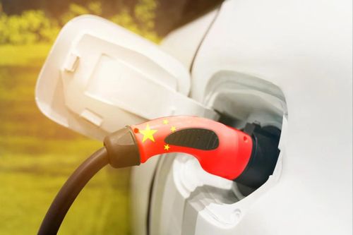 Trung Quốc tăng gấp đôi công suất sạc xe điện vào năm 2027