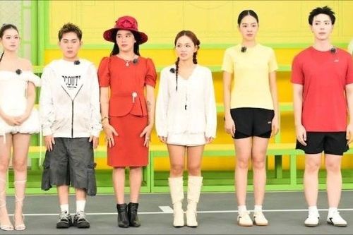 'Vũ trụ drama' Hồng Thơ - Dung - Hùng bất ngờ 'đụng độ' Erik, Hoa hậu Thanh Thủy