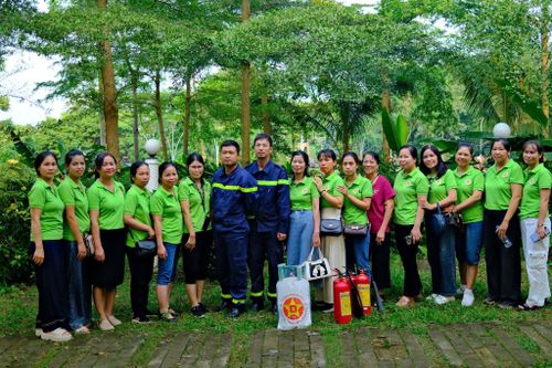 Công ty Tháng 8 nhiều hoạt động tôn vinh phụ nữ nhân ngày 20/10