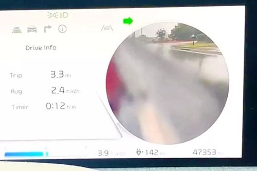 Nước mưa vô hiệu hóa giám sát điểm mù trên xe điện Kia