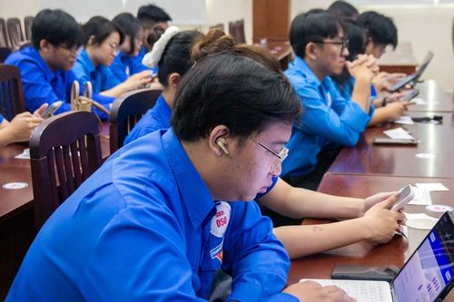 Lao động trẻ với thương mại số