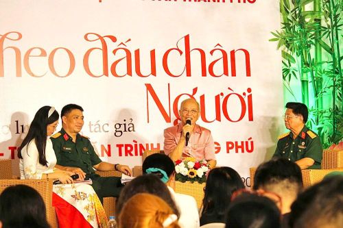 Hành trình 28 năm 'Theo dấu chân Người'
