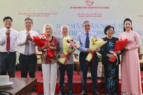 Thành phố Hồ Chí Minh tri ân văn nghệ sĩ Khu căn cứ Trung ương Cục miền Nam