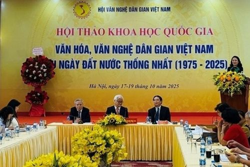 Tìm giải pháp bảo tồn văn hóa, văn nghệ dân gian Việt Nam sau 50 năm thống nhất đất nước