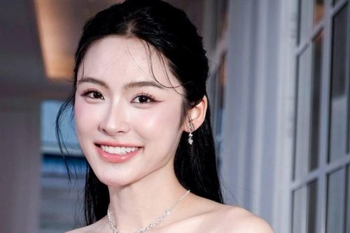 Á hậu Vân Nhi mong chờ phần trình diễn của Ngô Lan Hương ở đêm nhạc Chạm Việt Nam