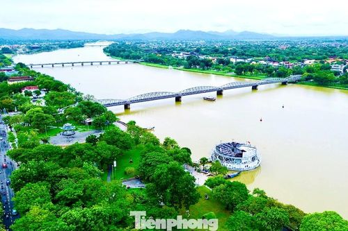 Huế bảo vệ 'lá phổi xanh' mùa mưa bão ra sao?