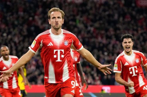 Harry Kane tỏa sáng, Bayern Munich gieo sầu cho Dortmund