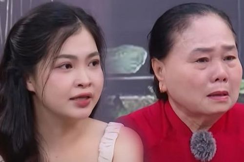 Mang bầu 7 tháng, nàng dâu đi khất nợ thay mẹ chồng khiến bà rơi nước mắt