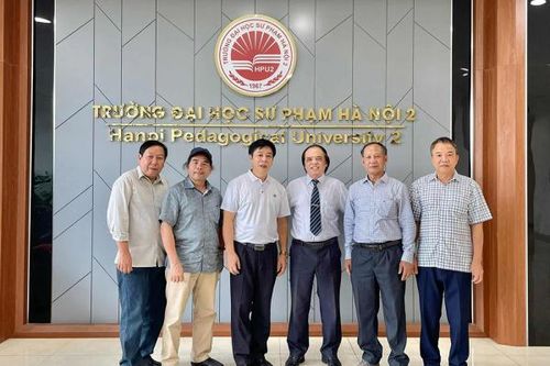 Có một 'Văn mạch Xuân Hòa'