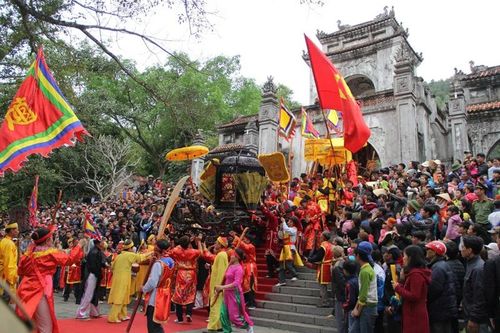 Về Triệu Lộc, nhớ 'Vua Bà'