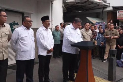Indonesia hỗ trợ tiền mặt cho 140 triệu người dân