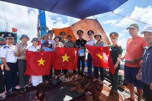 Hoàn thành chuyến khảo sát, nắm tình hình các vùng biển, đảo gần bờ