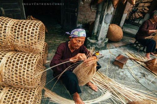Nghề đan – Nét đẹp hồn quê