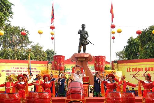 Nhiều hoạt động ý nghĩa tại Lễ hội kỷ niệm 157 năm Anh hùng dân tộc Nguyễn Trung Trực