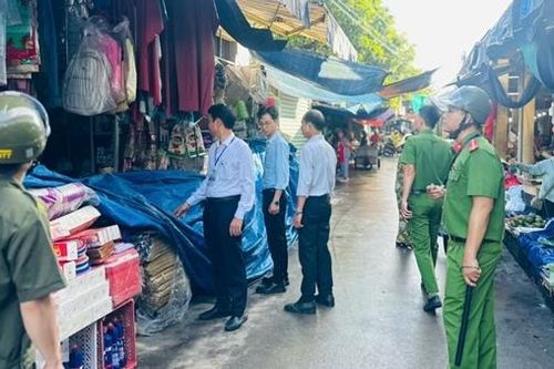Nỗ lực bám địa bàn cơ sở để giữ vững trật tự đô thị