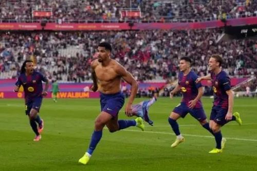 Barcelona thắng Girona ở những phút bù giờ