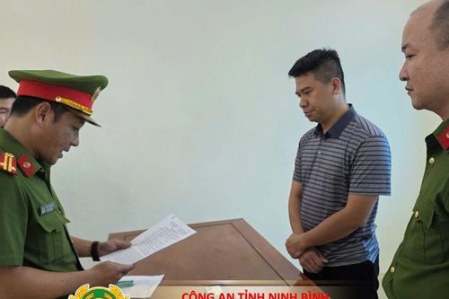 Khởi tố Trần Ngọc Doanh, cựu cán bộ địa chính 'Lạm dụng chức vụ, quyền hạn chiếm đoạt tài sản'