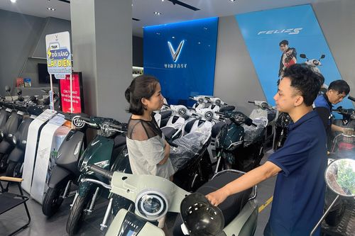 Người Việt ngày càng thích mua xe máy điện