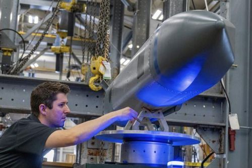 Tập đoàn Lockheed Martin tăng gần gấp đôi sản lượng tên lửa GMLRS và PAC-3