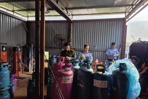 Phát hiện cơ sở san chiết, kinh doanh khí LPG trái phép