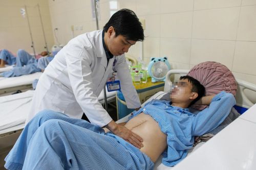 Ung thư đại trực tràng tại TP.HCM gia tăng, chuyên gia chỉ ra lý do
