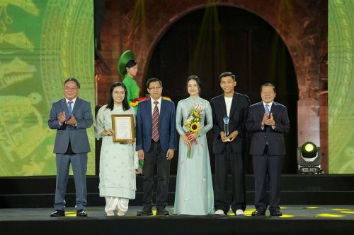 Trao giải Báo chí về phát triển văn hóa và xây dựng người Hà Nội thanh lịch, văn minh – năm 2025