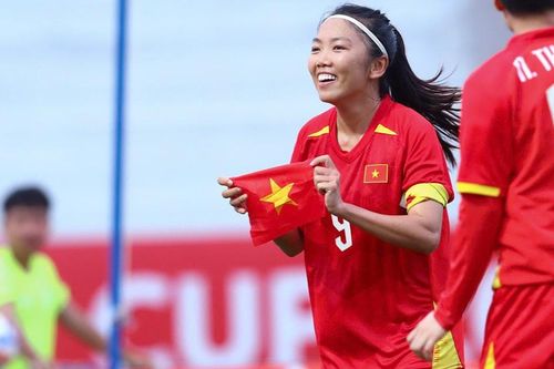Tin nóng bóng đá Việt Nam hôm nay 20/10: Đội tuyển nữ quyết bảo vệ HCV SEA Games; HLV Quang Trãi thừa nhận HAGL trả giá vì sai sót