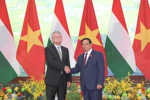 Thủ tướng Phạm Minh Chính hội kiến Chủ tịch Quốc hội Hungary Kover Laszlo