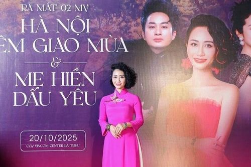 Nhạc sĩ Nhuận Phú gây xúc động với hai MV về mẹ và Hà Nội