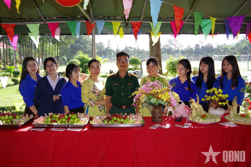 Trung đoàn 271 (Sư đoàn 5) sôi nổi các hoạt động chào mừng Ngày Phụ nữ Việt Nam