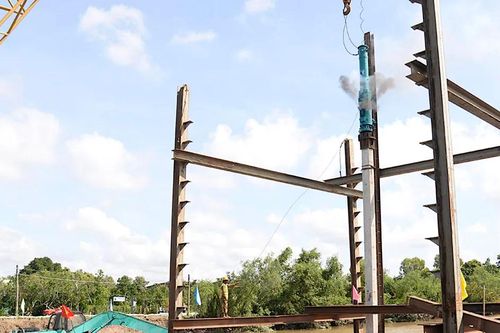 Đồng Tháp: Động thổ cống ngăn mặn Trà Tân và cống 26-3