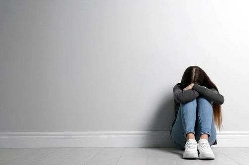 Nữ sinh nhập viện vì ảo thanh cho rằng có người hại mình