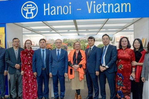 Không gian sách và văn hóa Hà Nội tại Hội sách quốc tế Frankfurt (Đức) năm 2025