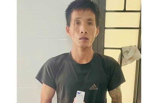 Tạm giữ cha dượng bạo hành khiến bé gái học lớp 5 phải nhập viện