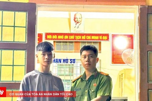 Học sinh Quảng Trị nhặt được của rơi, trả lại người mất
